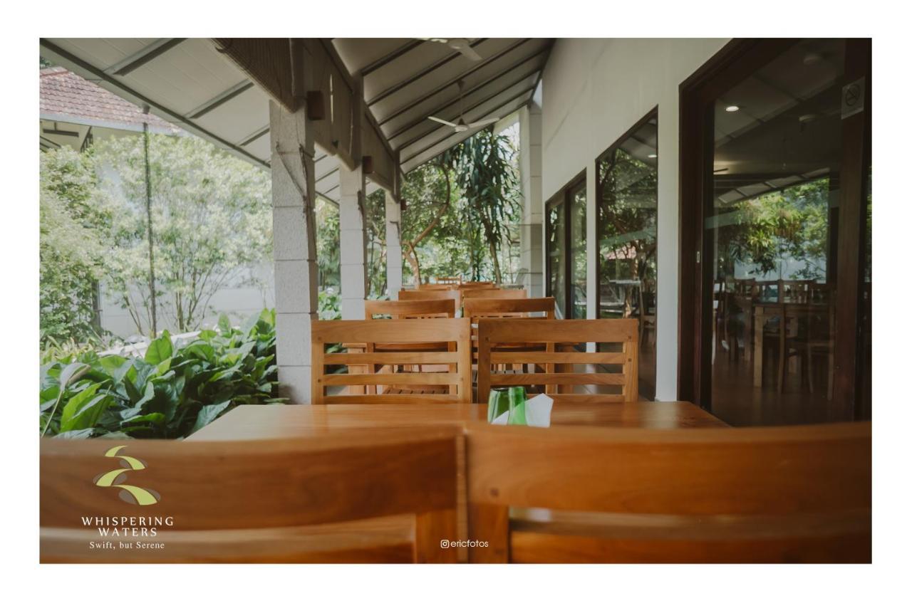 Whispering Waters Hotel Malayattur Exterior photo
