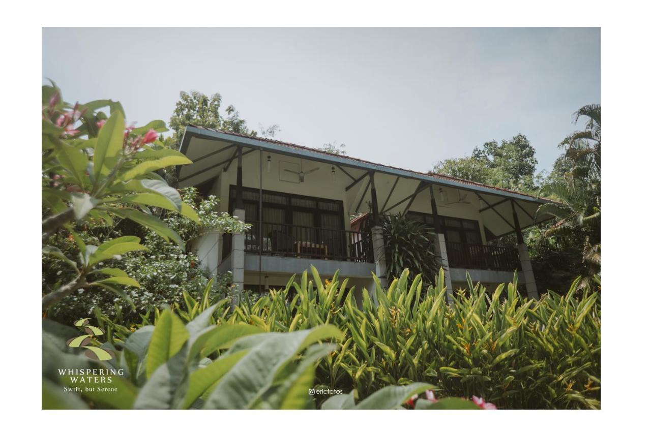 Whispering Waters Hotel Malayattur Exterior photo